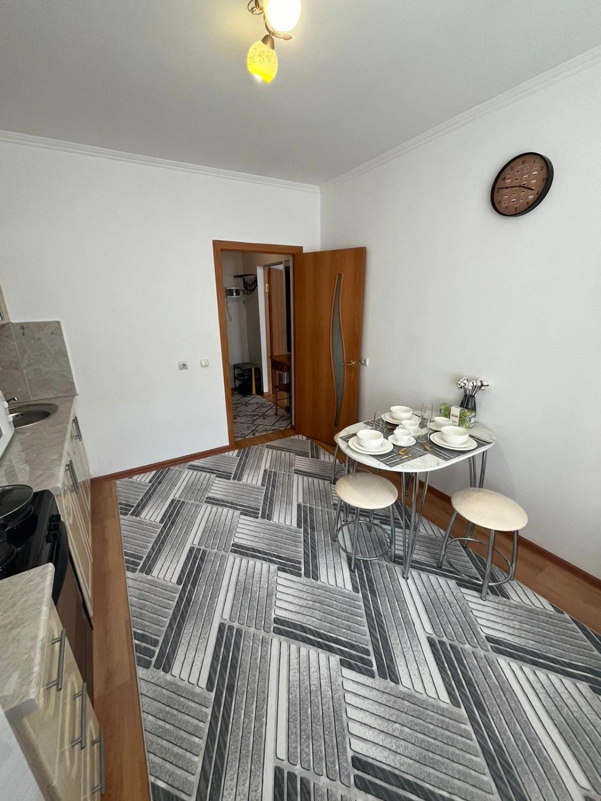 Cosy flat in the city center Taldykol Eksteriør billede